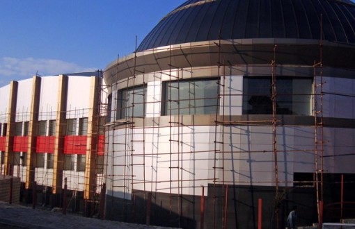Golestan Commercial, Office and Service Complex